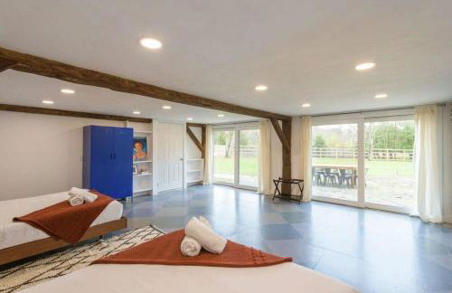 Chic Barn House with Pool - Foto 37