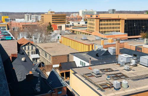 Downtown A2 Gem - Next to Hospitals, Stadium & Restaurants - Foto 30