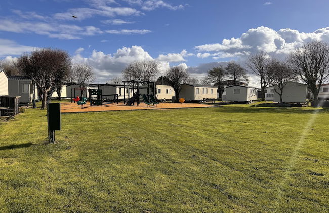 3 Bed Caravan - Sleeps 8 - Pet Friendly, Parking - Foto 28