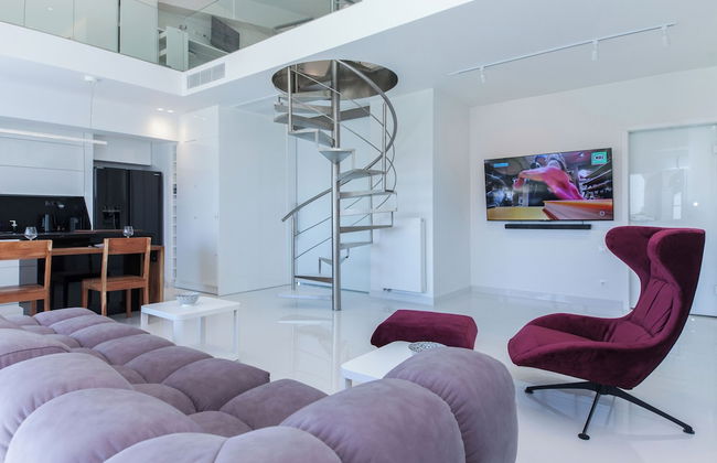 Marousi 2 Bd Luxury Living w Shared Pool - Foto 39