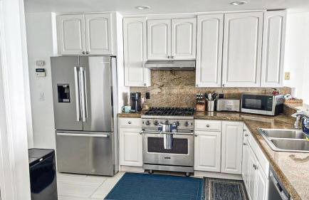 Malibu Beachfront Home with Rock Spa Ocean Views & Huge Deck - Foto 49