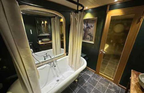 The Royal Marina Escape! - Foto 2