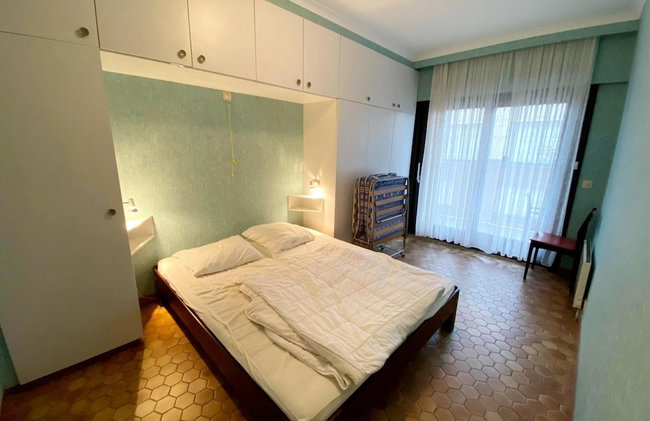 Apartment in Nieuwpoort With sea Beach - Photo 3