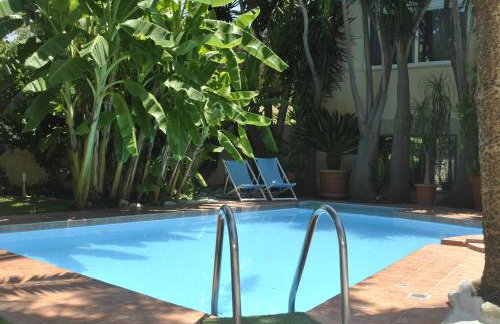 Attractive Greek House with Private Pool near Sea & City Center - Photo 48