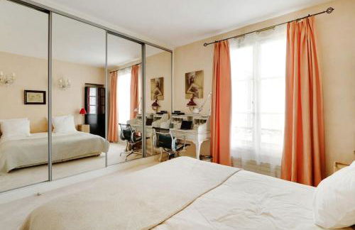 Séjour au pied de la tour Eiffel - Foto 4