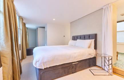 The Monument - Foto 17