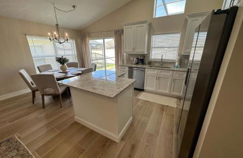 Completely Updated Villa, Private Pool, Beautiful! - Foto 18