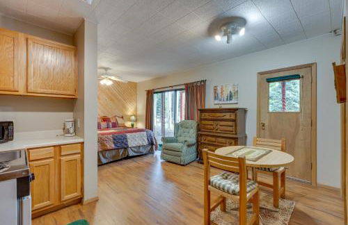 Expansive Angel Fire Home with Indoor Hot Tub! - Foto 23