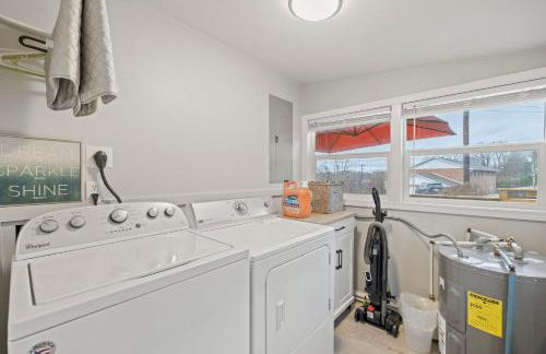 The Twisted Maple - Dogs Stay Free! - Foto 2