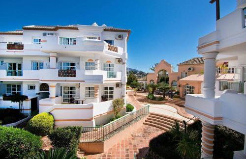 Spectacular Apartment in Matchroom Country Club - Photo 19