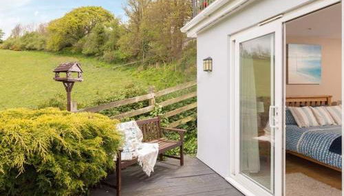 Cosy Beachfront Retreat with Stunning Sea Views and free Parking - Foto 5