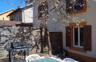 A l'Ombre du Lilas II - terrasse - Possibilité spa privatif sur place - Foto 12