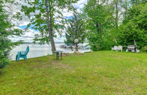 Glamping Getaway at Lake Carmi Cabin! - Foto 20