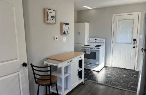 Quaint 1 bd close to downtown - Foto 2