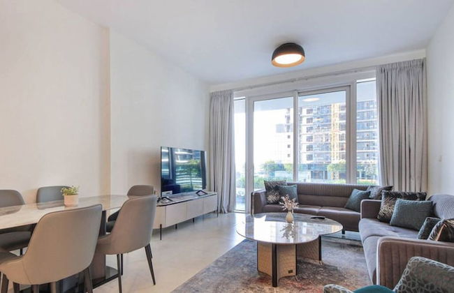 Lux 1BR w World Highest Sky Track Rooftop Pool - Photo 6