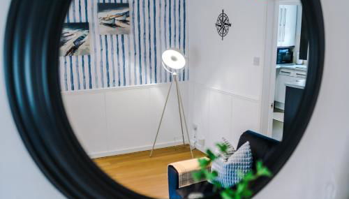 4BR Home for 8, Full Kitchen, Parking, WiFi in Northwich - Foto 4