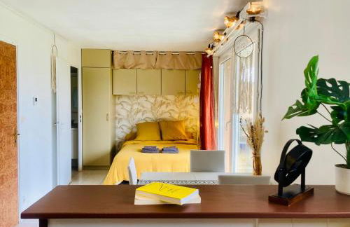 Joli studio avec grande terrasse et parking - Foto 8