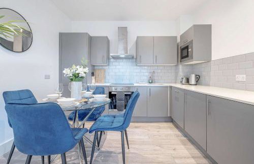 Luxurious 2BR Flat Perfect For Business Relocators By Charles Richardson ltd Short Term Rentals Couldson - Foto 11