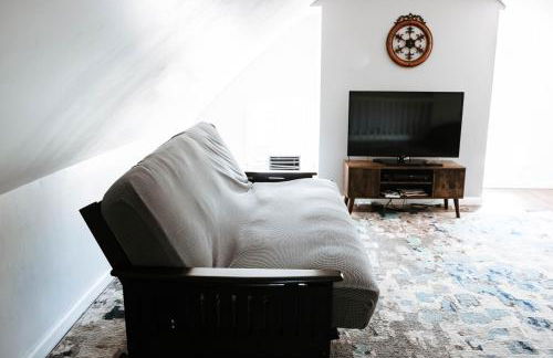 Cordova Farmhouse - 7 Minutes from the Ark! - Foto 36