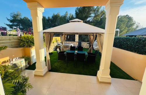 Calpe Casa adosada entorno playa y montaña tranquilidad relax jacuzzi piscina wifi aire jardin barbacoa y parking - Foto 47