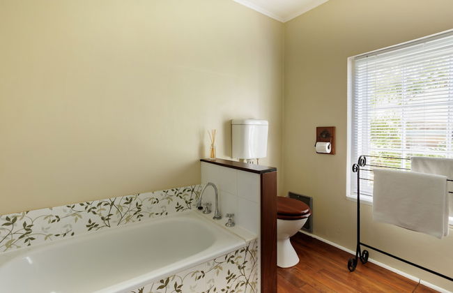 Wollaston House by the BnB Collection - Photo 45