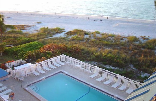 Ocean's Reach Condominiums - Foto 51