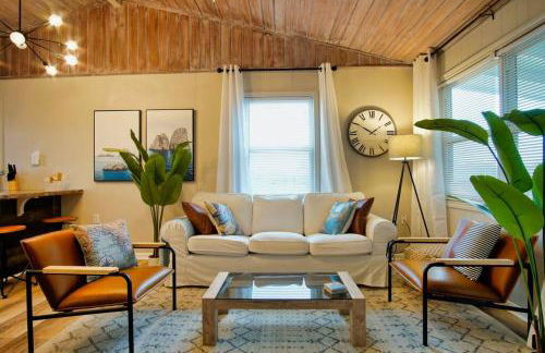 Serenity Sol ※ Surfside Charmer Near Beach & Jetty - Foto 12