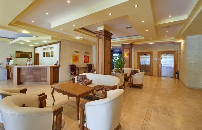 Parva linia adres Regina mare Tsarevo - Foto 1