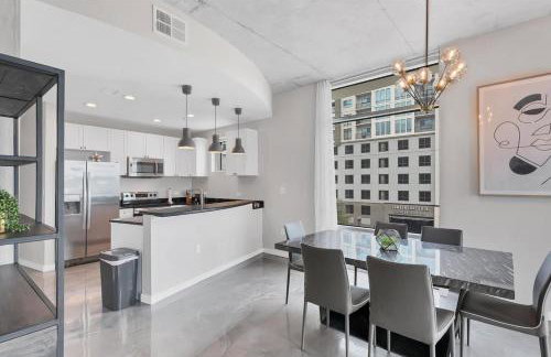 Modern 3 bedroom condo in downtown w free parking - Foto 4