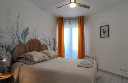 Superbe cocon 3 étoiles -plein sud- parking- proche village et plages - Photo 3