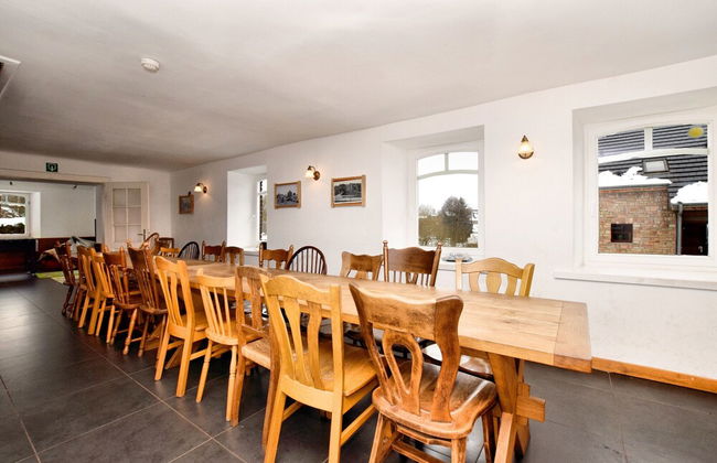 Holiday Home Ideal for Groups - Photo 38