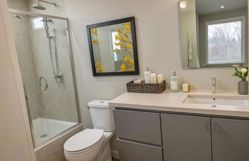 Stay in Style Hollywood Residences with Free Parking - Foto 70