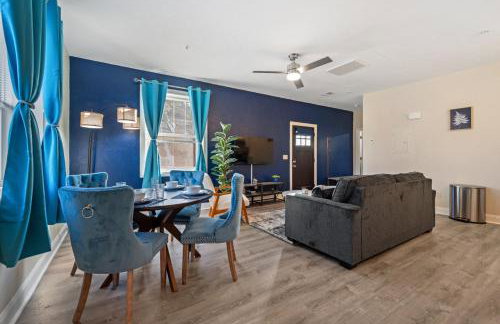 Cozy King Bed Suite with Free Parking - Foto 6