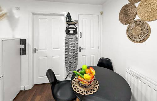 New Manchester City Getaway House with 2 FREE Parking - Foto 40