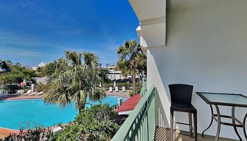 Inn at Seacrest by Southern Vacation Rentals - Photo 2, Garden view, furniture
