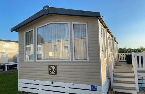 Holiday home in Furzehill - Photo 1