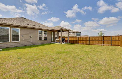 Private Yard and Pool Access Home in Krugerville - Foto 20