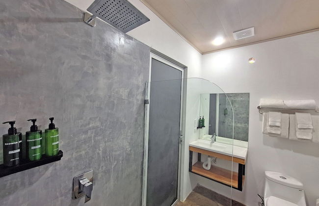 Nomad Living CR - Photo 31