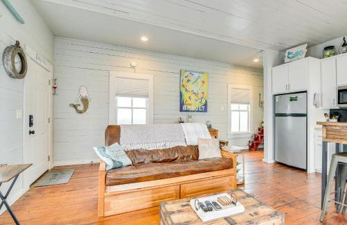 1 Mi to Dtwn Home with Fenced Yard in Galveston! - Foto 7