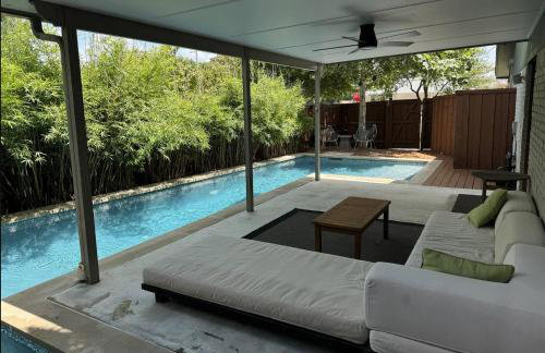 Stylish 3BR Home + Private Pool - Foto 38