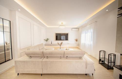 Holiday house Greenside - with a pool - Foto 2