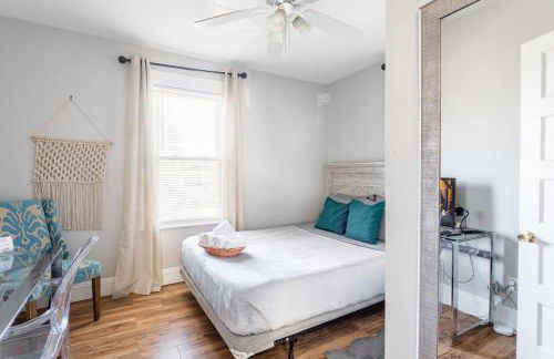 Spacious&Gracious- 5BR Fam-Friendly near I95&Shops - Foto 28