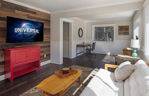 Secluded 4BR Nestled in Woods-Hot Tub/Dog Friendly - Foto 16