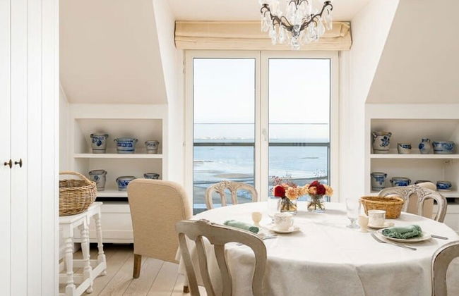 Stunning Penthouse With Free Parking and sea View - Foto 27