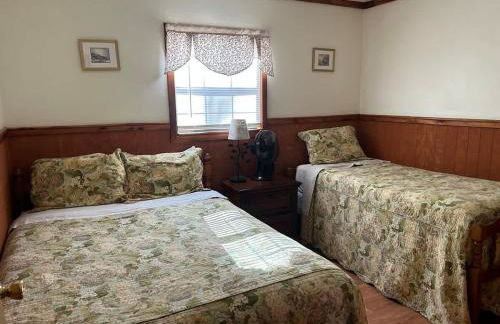 Optimum Cabin #12 with Hot Tub and Jacuzzi on Patoka Lake in Southern Indiana - Foto 9