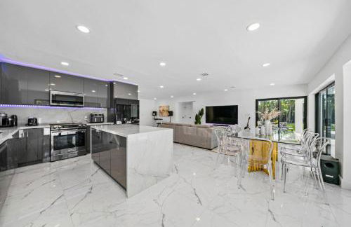 Two Neighboring Villas in The Heart of Miami - Foto 9