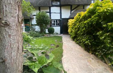 Old Cottage in Stratford upon Avon - Photo 3