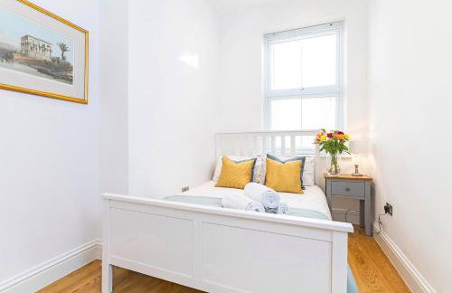 Stylish 2 Bed Apartment-Zone 2 - 10 Minutes to the heart of London- sleeps up 8 - Foto 9