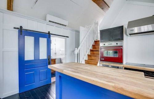 Cozy Tiny House Bungalow 7 Blocks from Campus - Foto 4