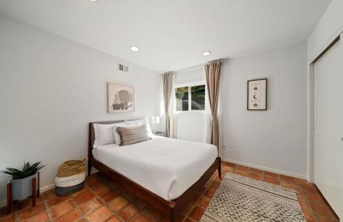 Ocean View Retreat Firepit & Spacious Yard - Foto 31